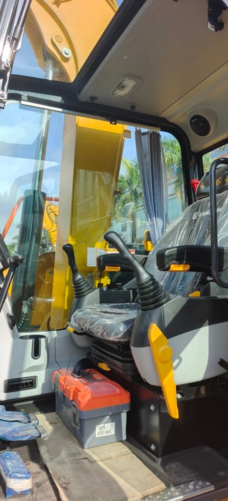 LiuGong 9075F excavator