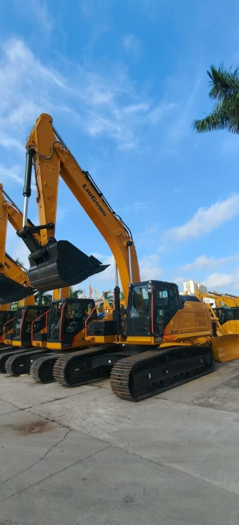 LiuGong 933F excavator