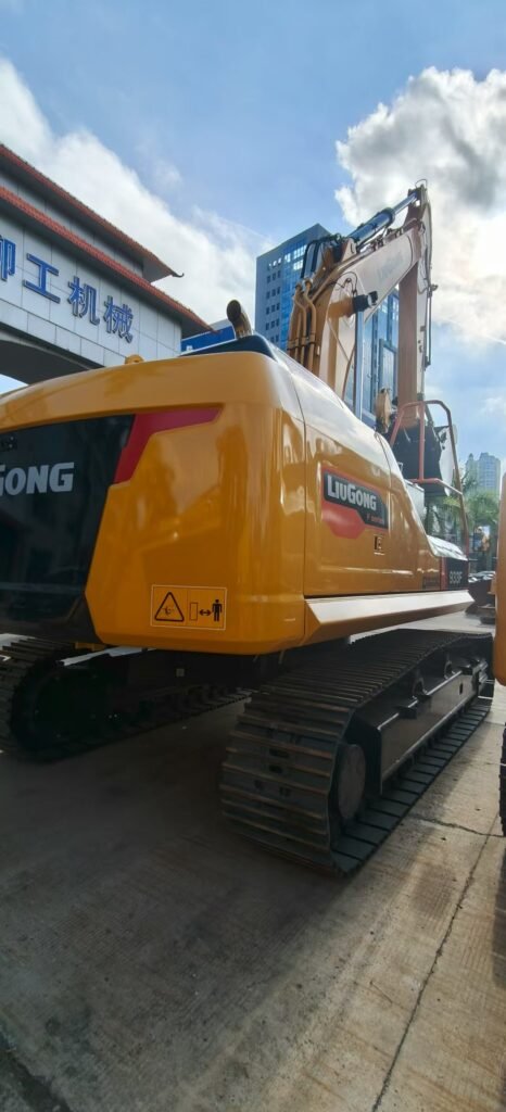 LiuGong 933F excavator