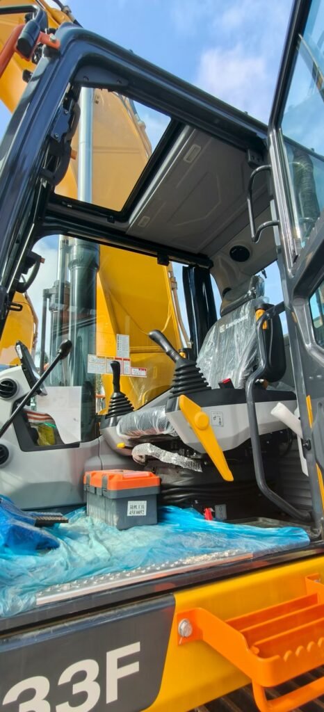 LiuGong 933F excavator