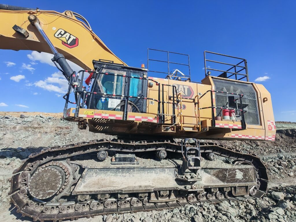 Caterpillar 6015