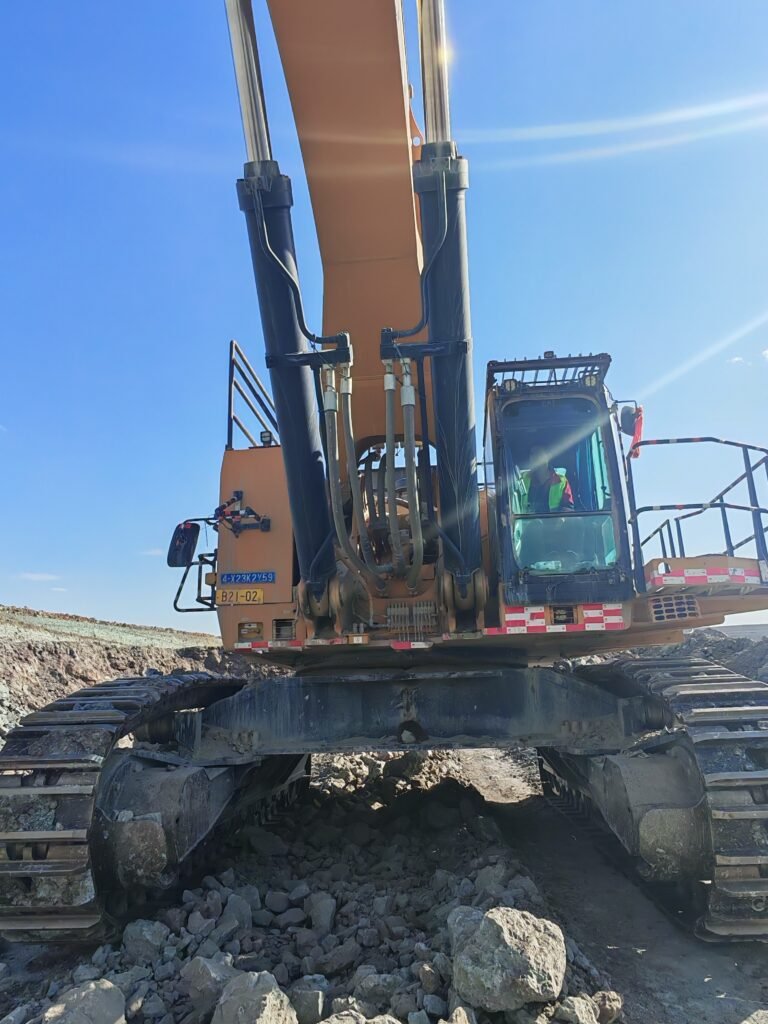 Caterpillar 6015